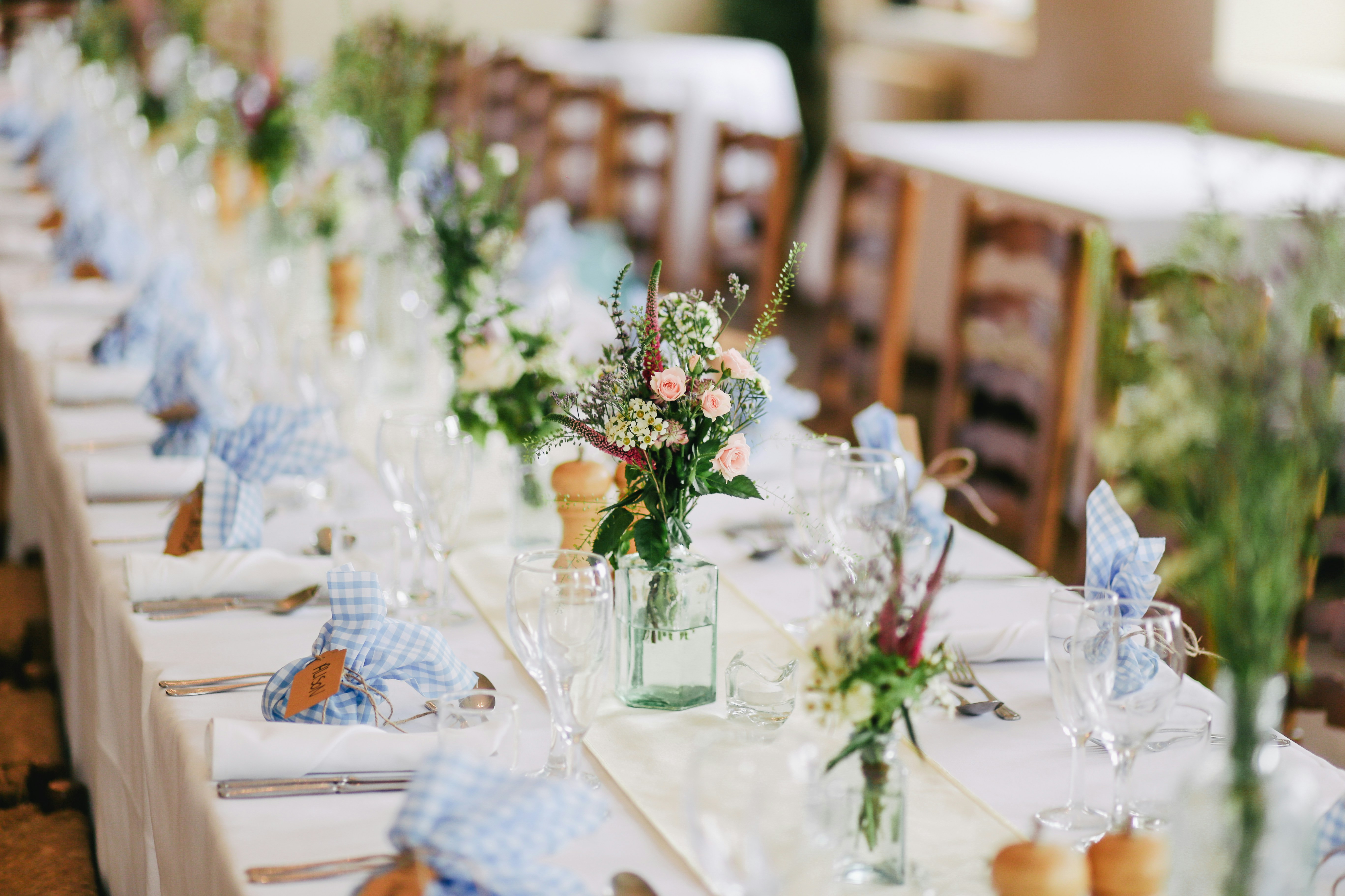 Top 10 Must-Have Wedding Props for a Royal Celebration